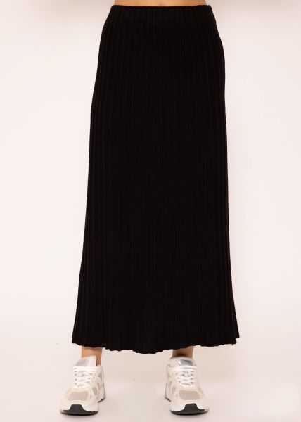 Pleated Maxi Knit Skirt - black