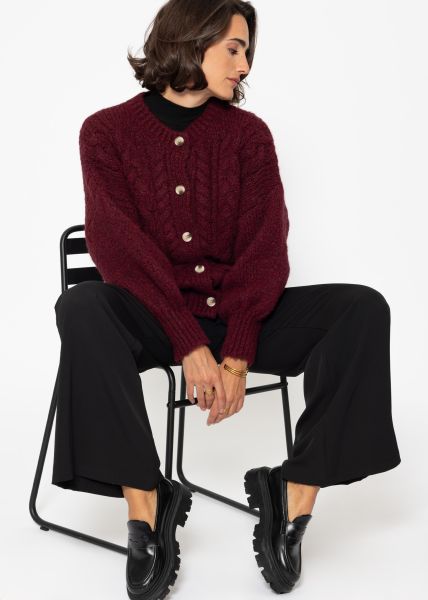 Super fluffy cardigan with cable knit pattern - burgundy