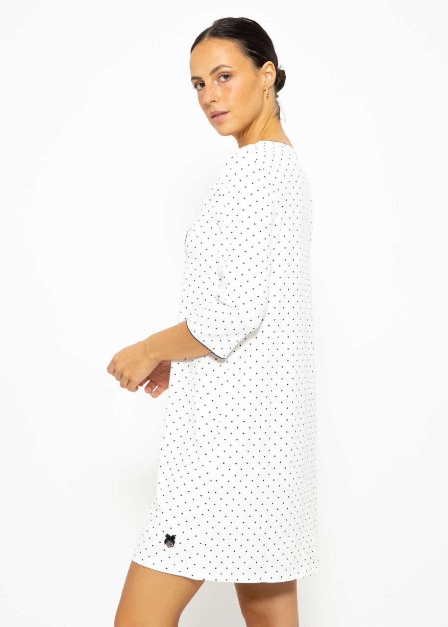 Nightgown with dots - white