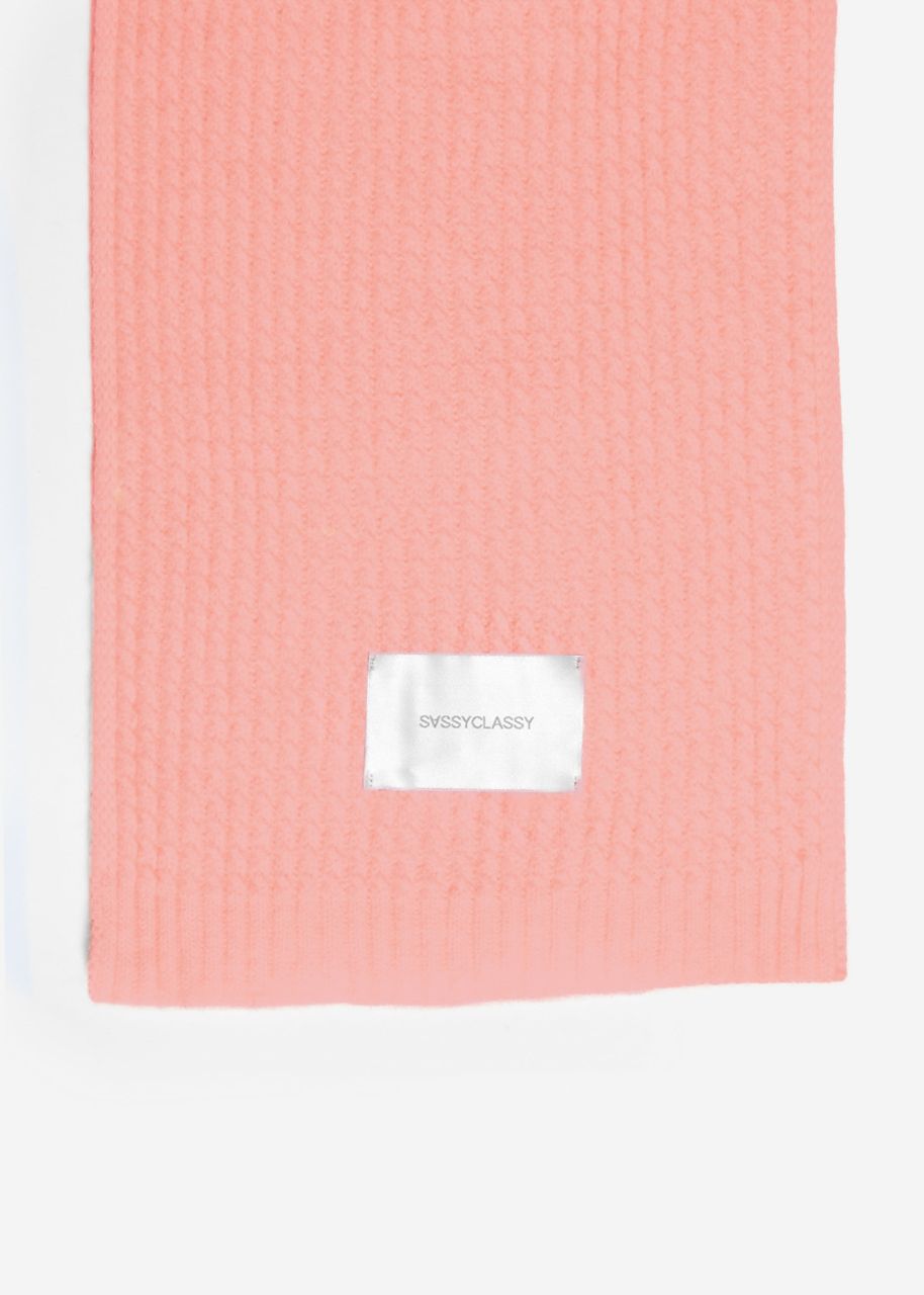 Ribbed knitted scarf - pink