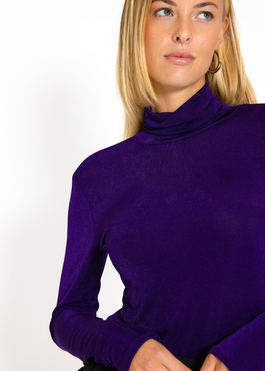 Flowing long-sleeved shirt with turtleneck and back cut-out - purple
