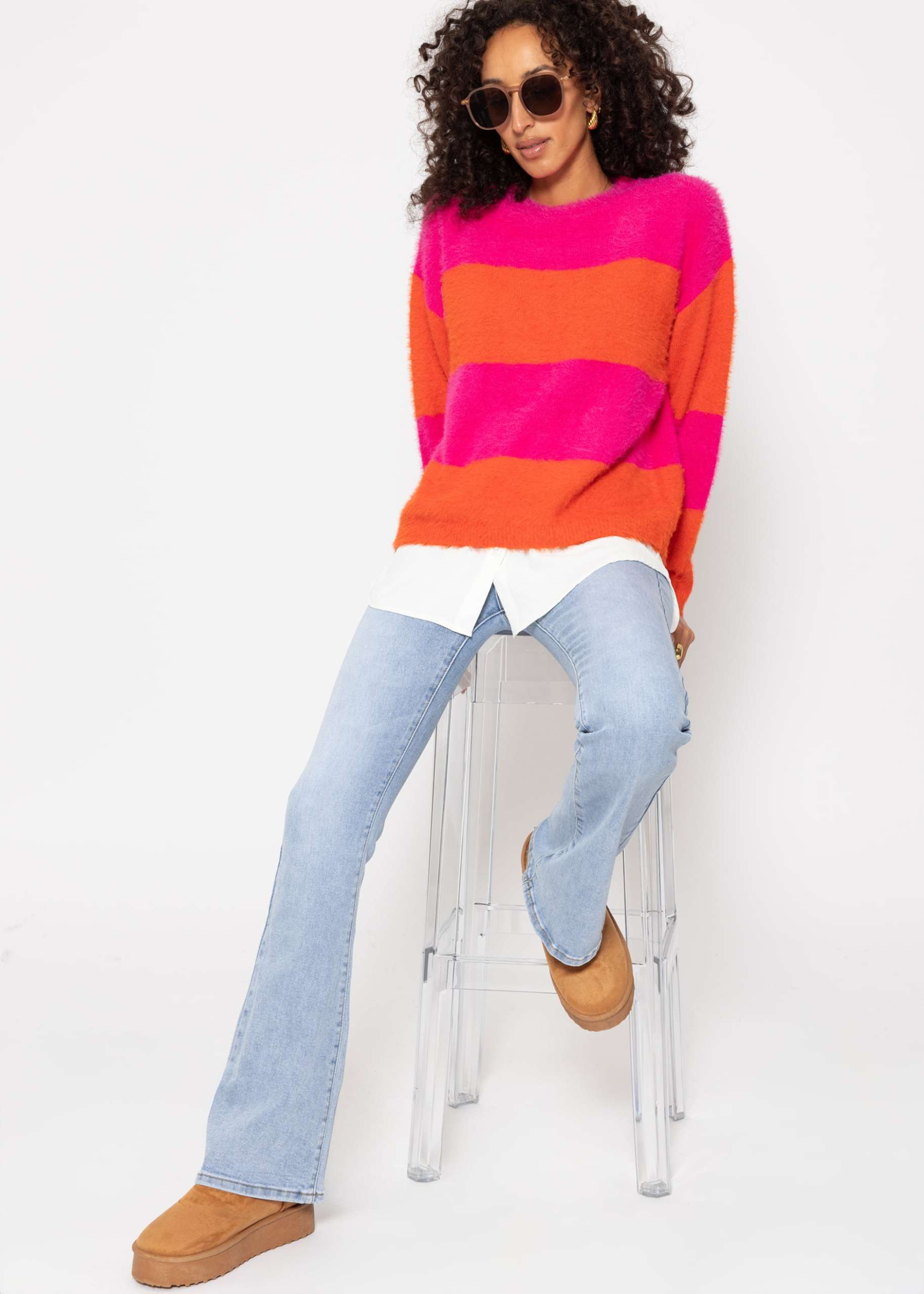 Fluffy jumper with block stripes - pink-orange