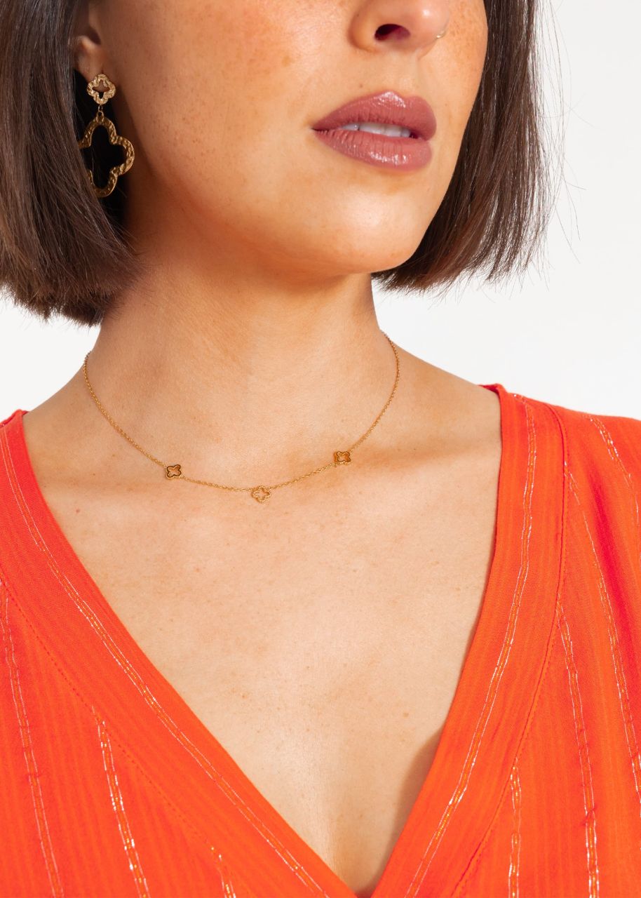 Necklace with shamrocks, gold