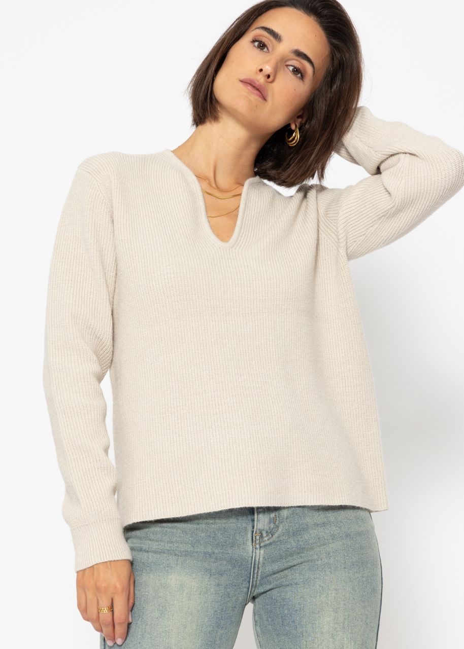 Jumper with accentuated V-neck - beige