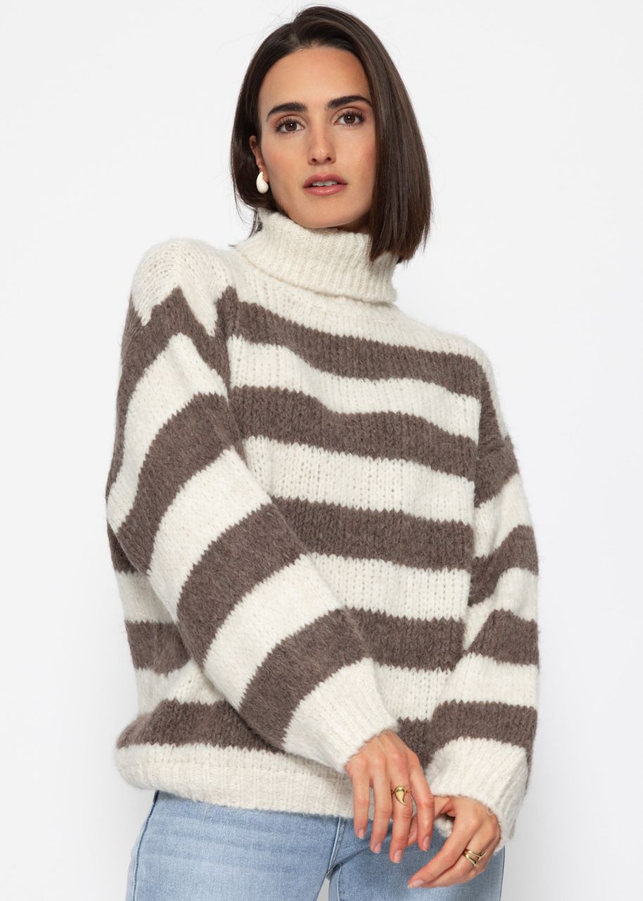 Striped oversize turtleneck sweater - offwhite