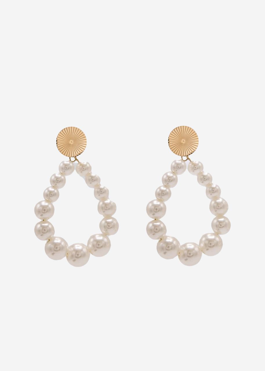 Stud earrings with large pearls, gold