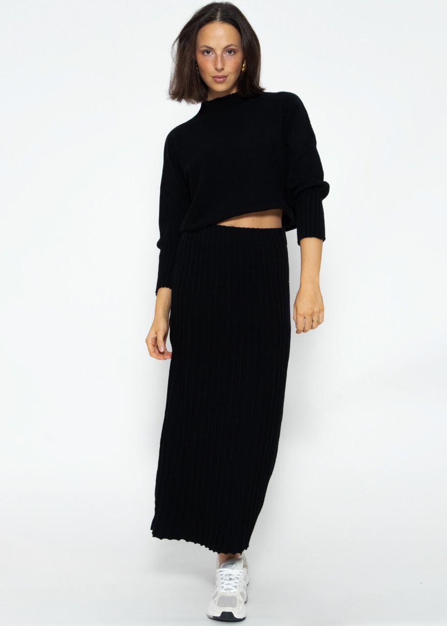 Pleated maxi knit skirt - black