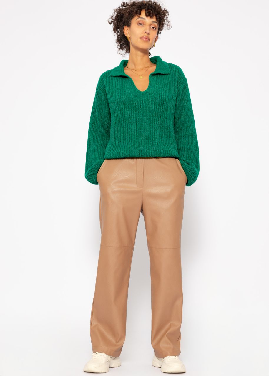 Oversized jumper with V-neck and collar - green