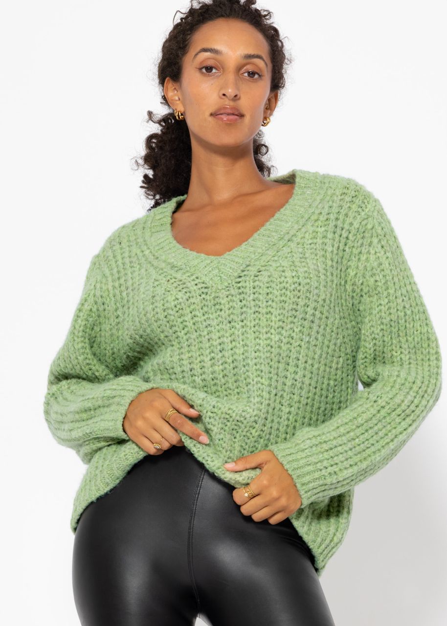 Oversized chunky knit jumper with V-neck - sage green