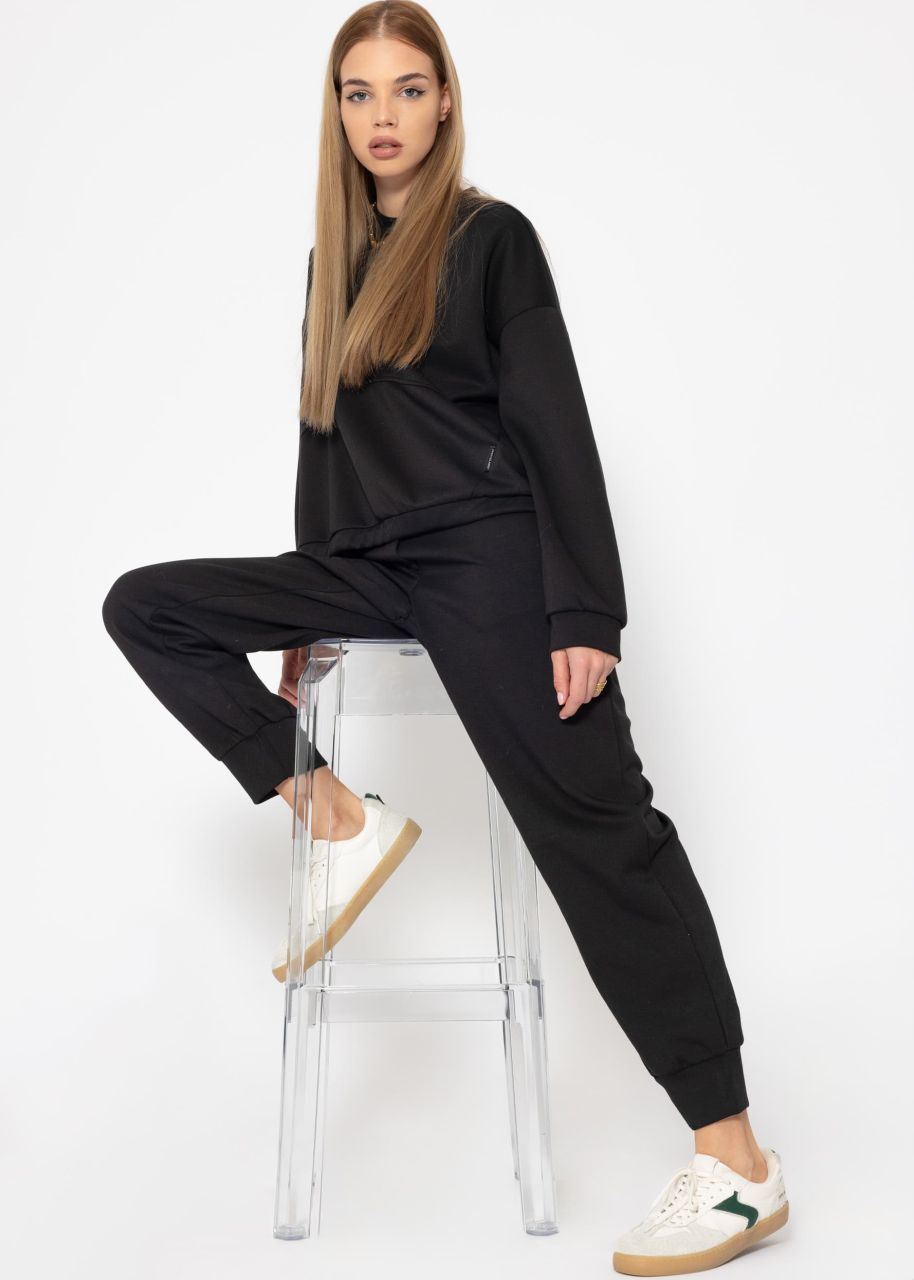 Soft jogging trousers - black