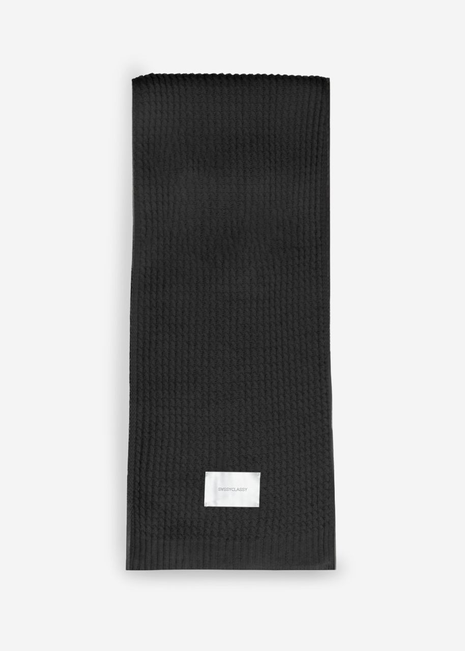 Ribbed knitted scarf - black