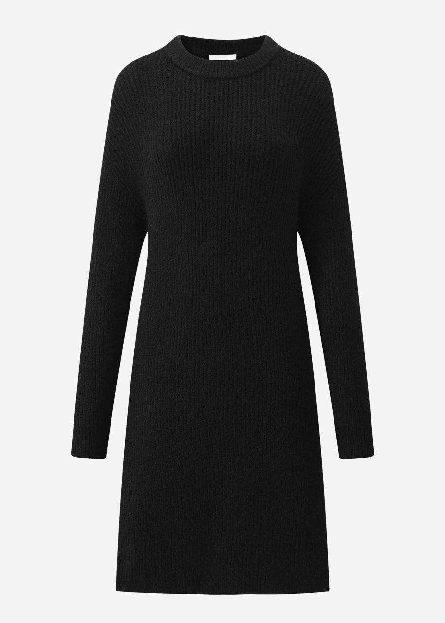 Ribbed knitted dress - black