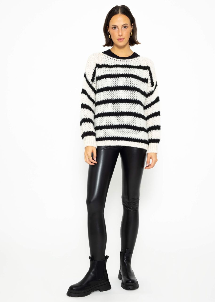 Oversized jumper with black stripes - offwhite