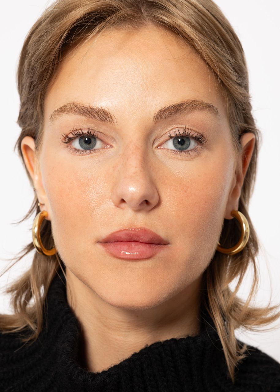 Small, chunky hoop earrings - gold