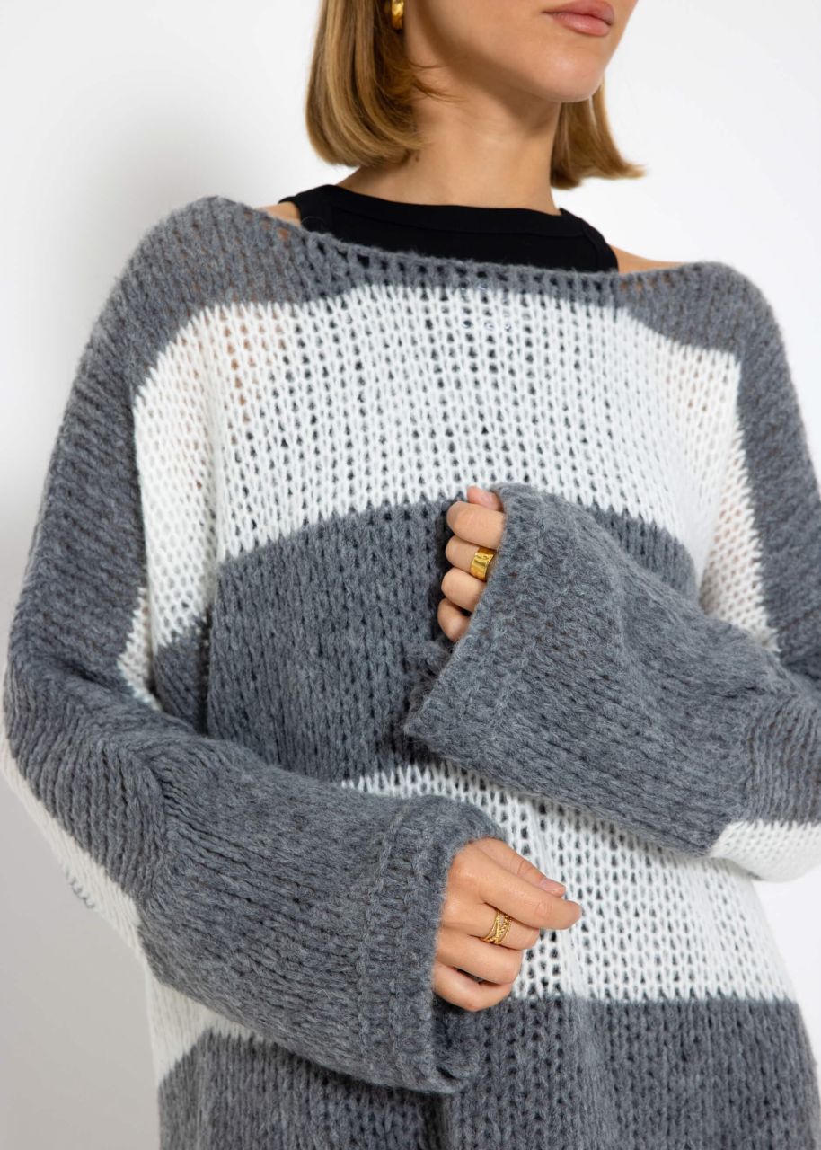 Loose knit oversize jumper - grey-white