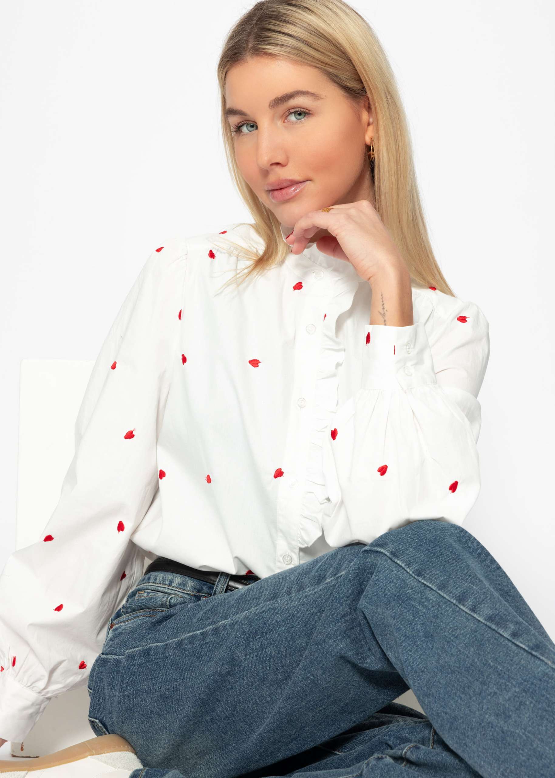 Blouse with red heart embroidery - white