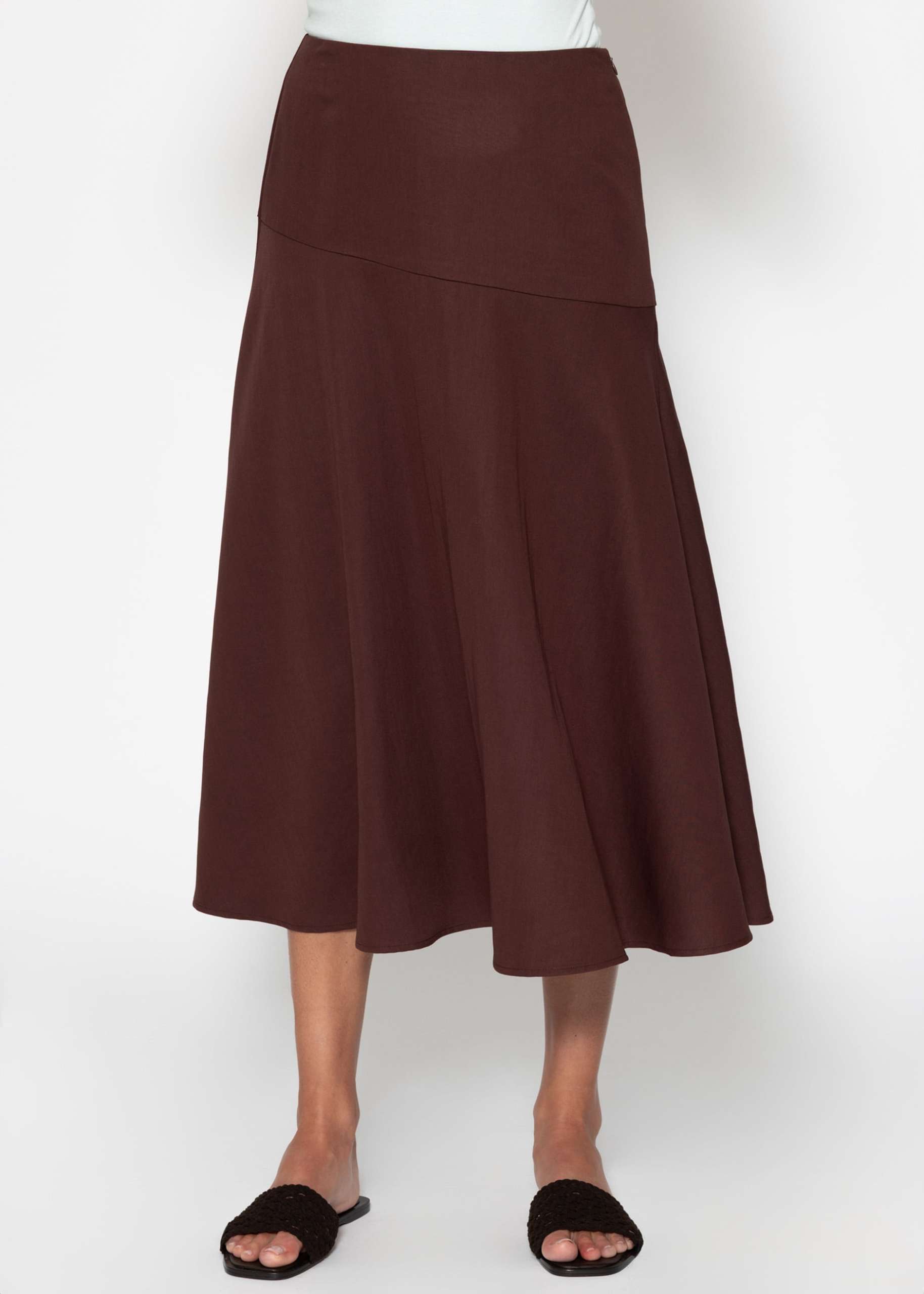 Maxi skirt with diagonal yoke - brown