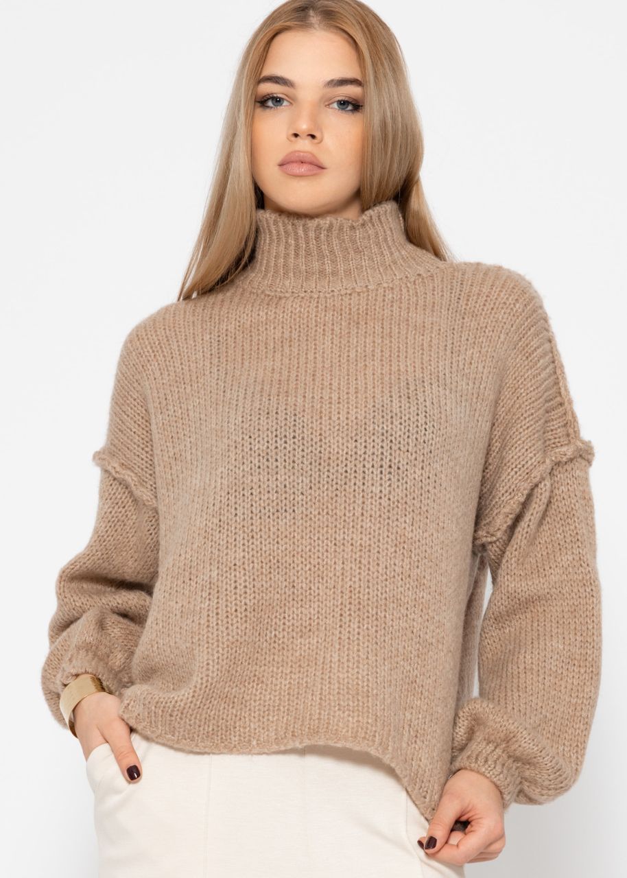 Turtleneck sweater with outer seams - camel