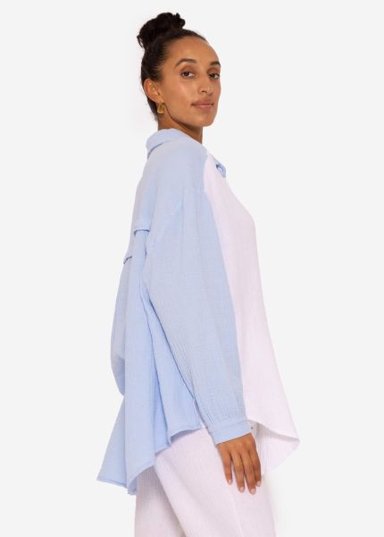 Muslin blouse oversize, short, blue-white