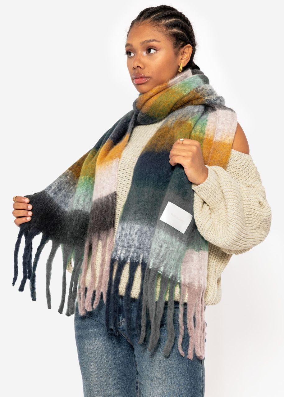 Colourful plaid scarf - dark green