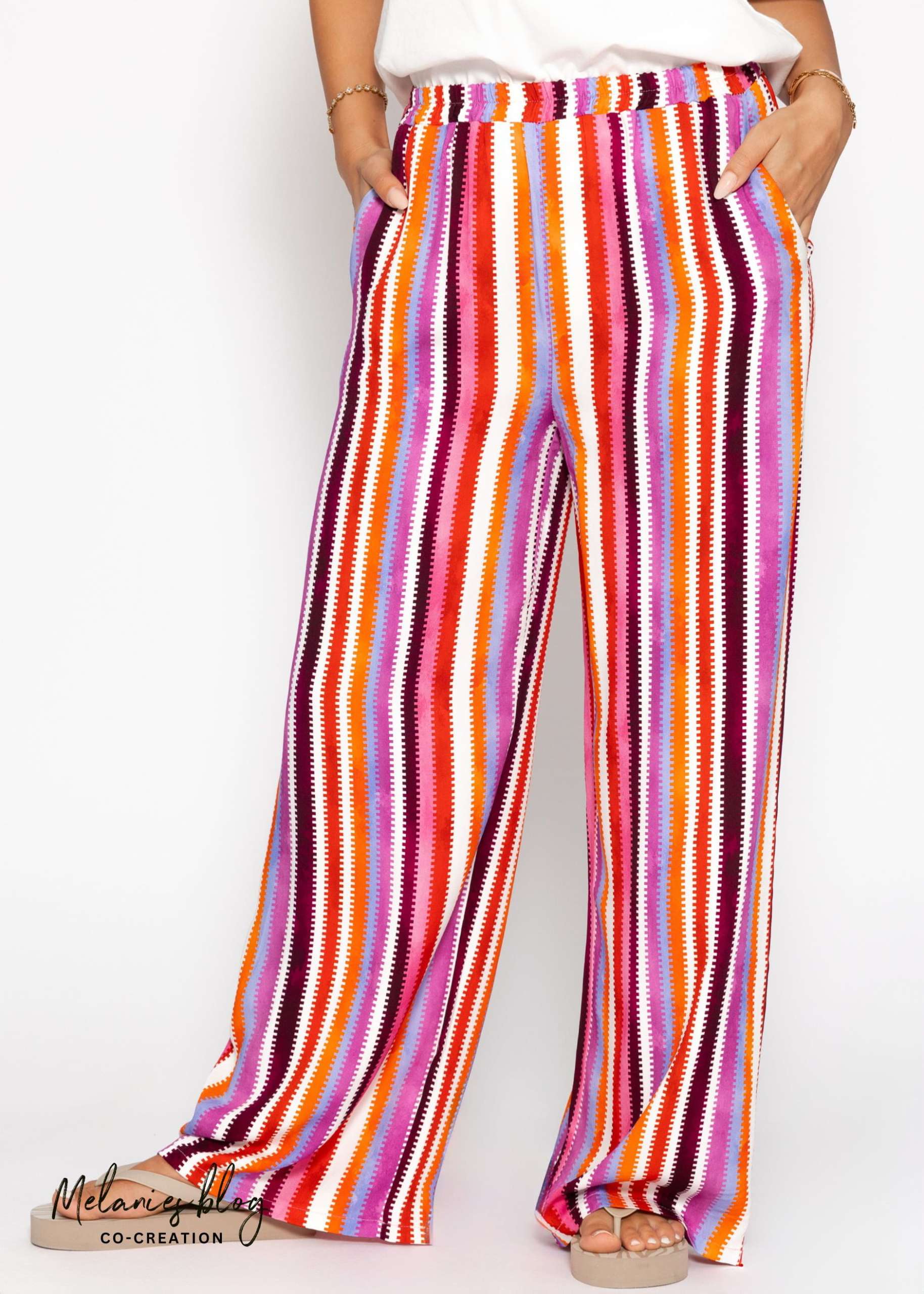 Patterned trousers with wide leg - pink