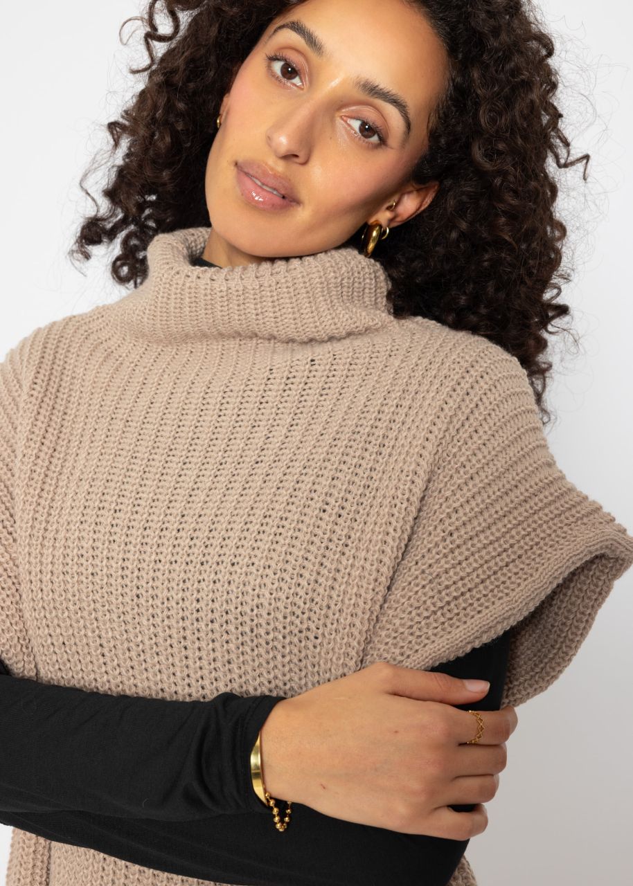 Pullover with turtleneck - beige