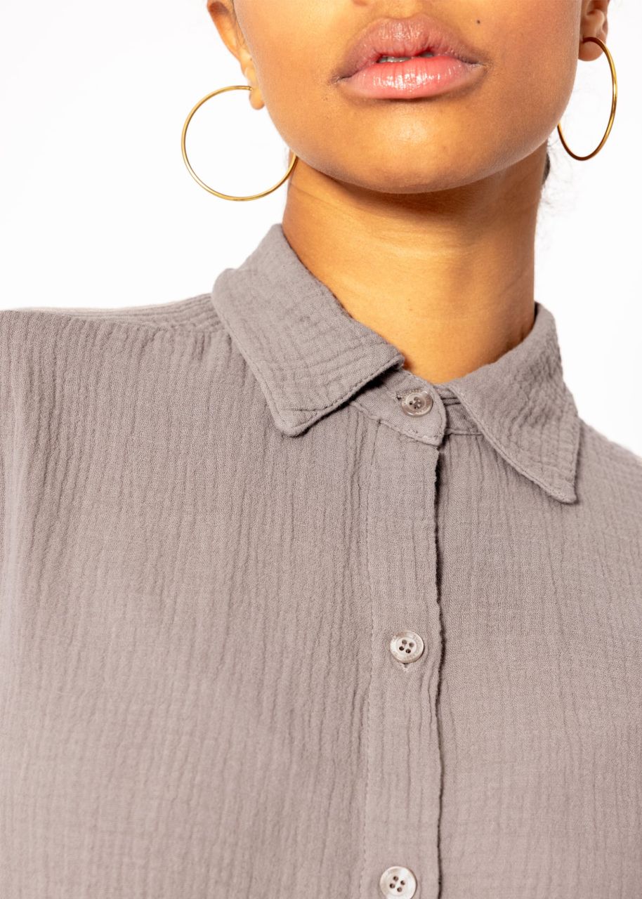 Classic cut blouse in muslin - taupe