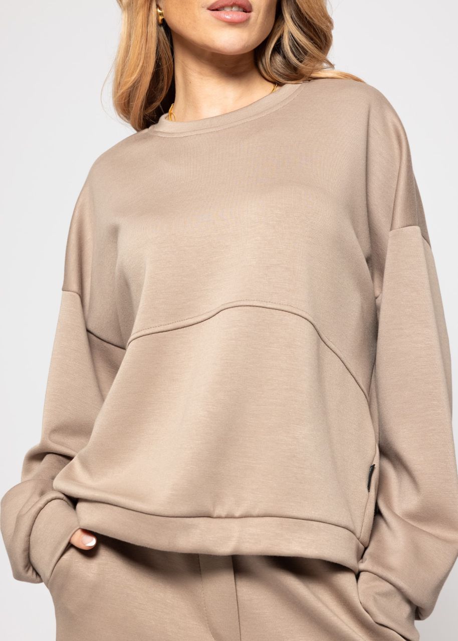 Soft sweatshirt with dividing seams - taupe