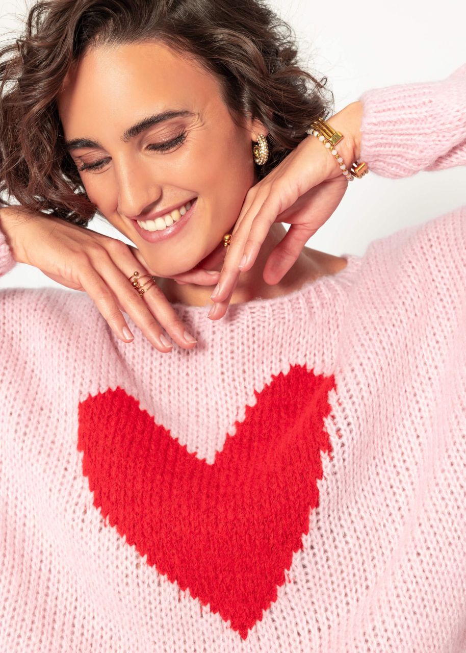 Oversize sweater with red heart - pink