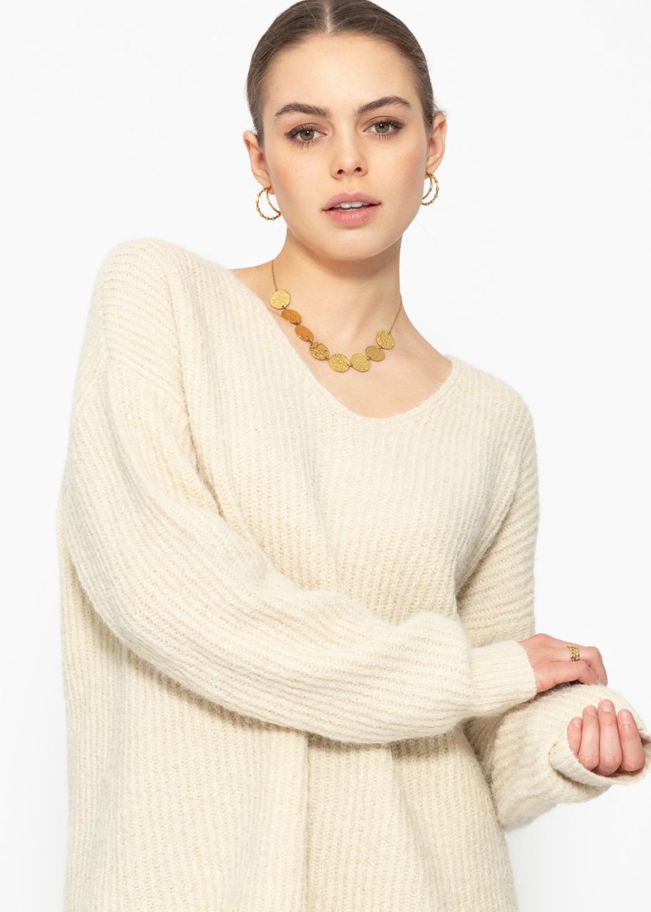 Ribbed jumper with V-neck - beige