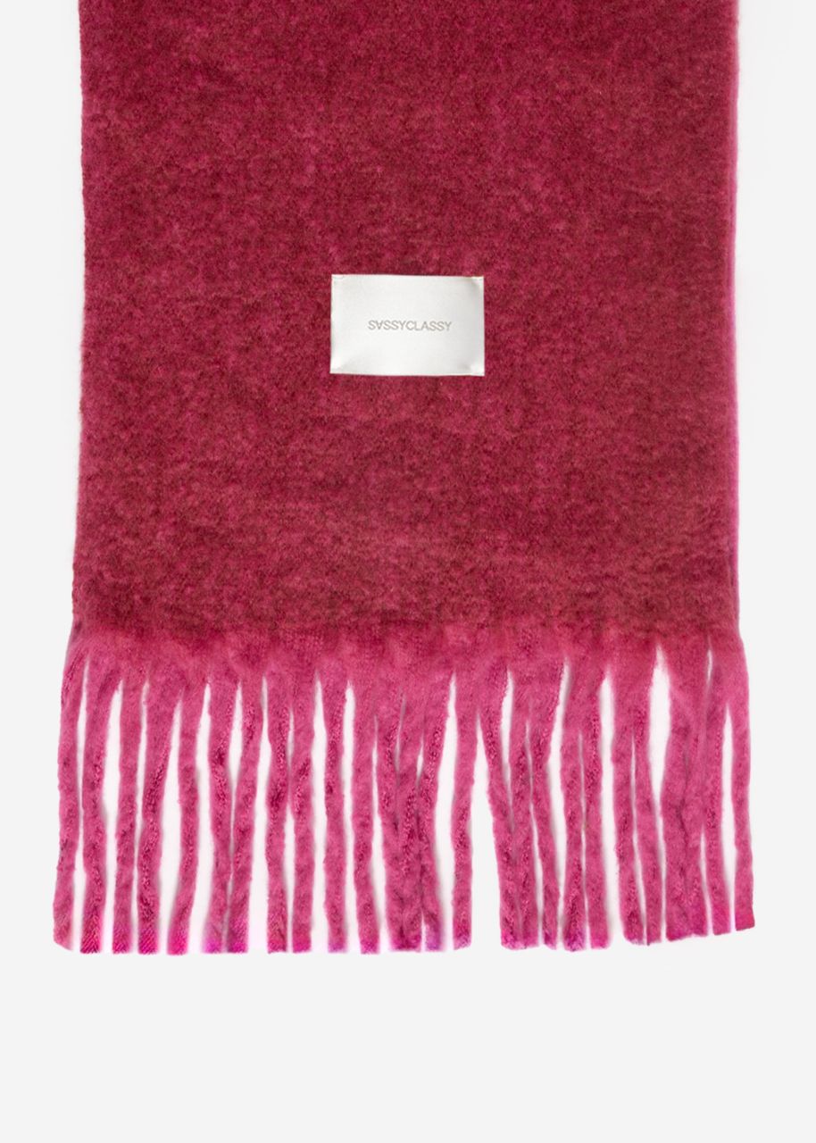 Fluffy scarf with fringes - pink