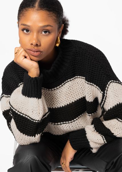 Turtleneck jumper with stripes - black-beige