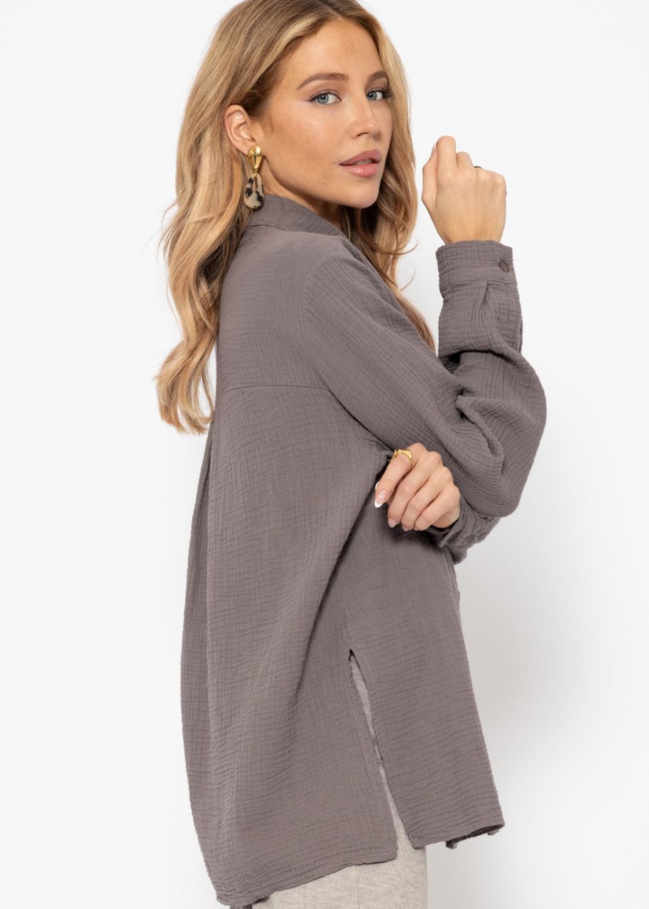 Classic cut blouse in muslin - taupe