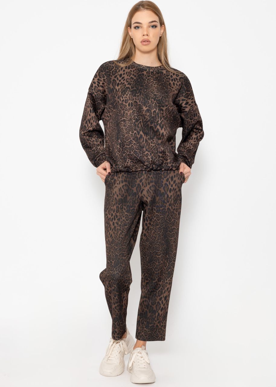 Soft jogging trousers with leo print - black-brown