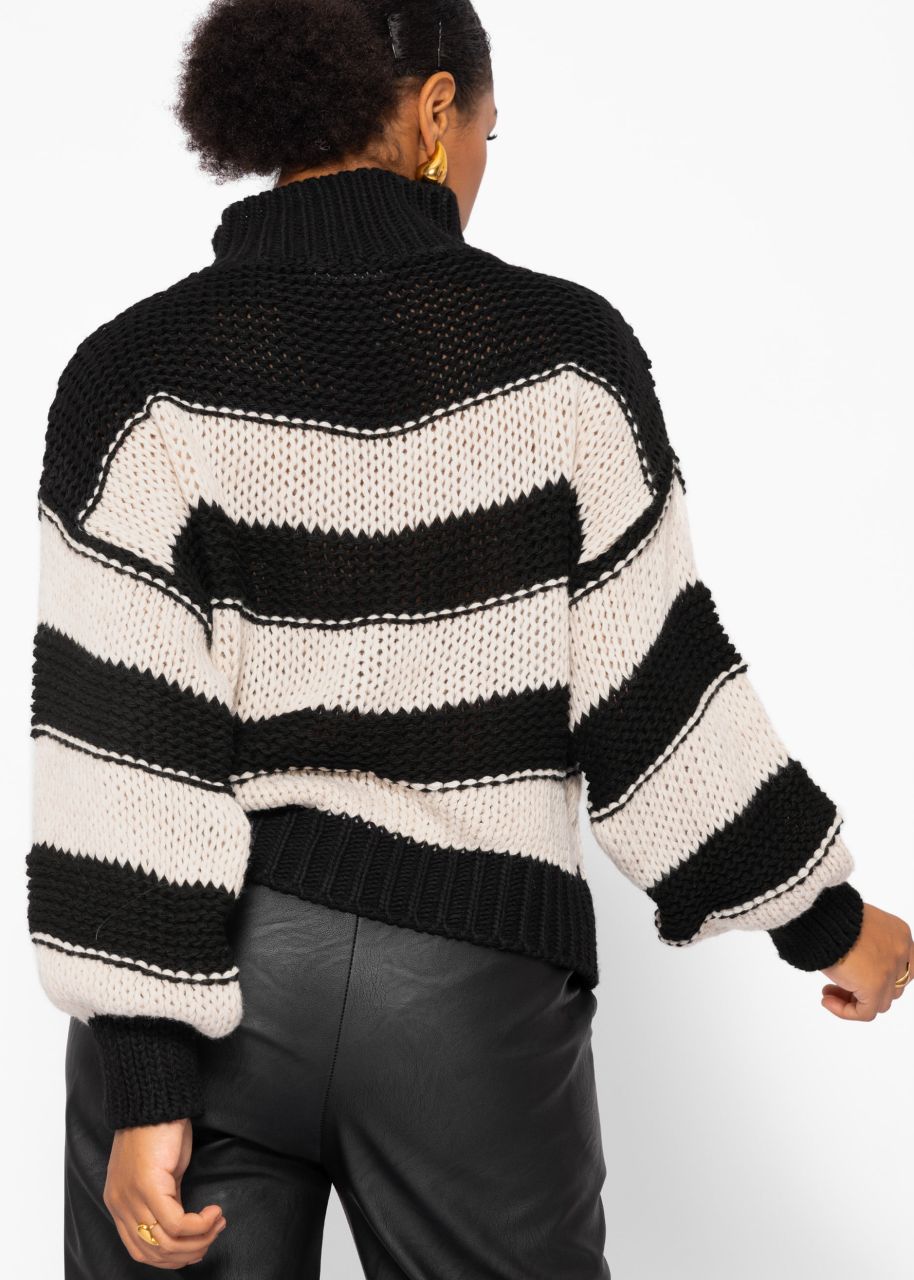 Turtleneck jumper with stripes - black-beige