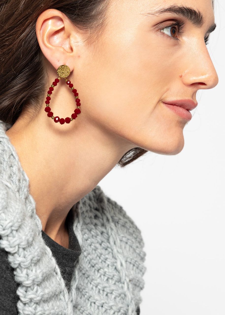 Gold stud earrings with pearls - burgundy