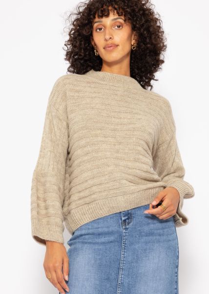 Structured jumper with round neckline - beige