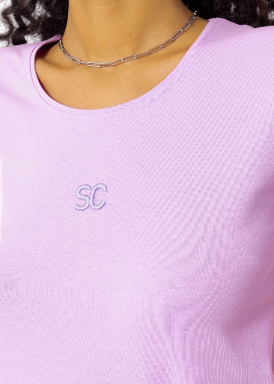 T-shirt with small embroidery, purple