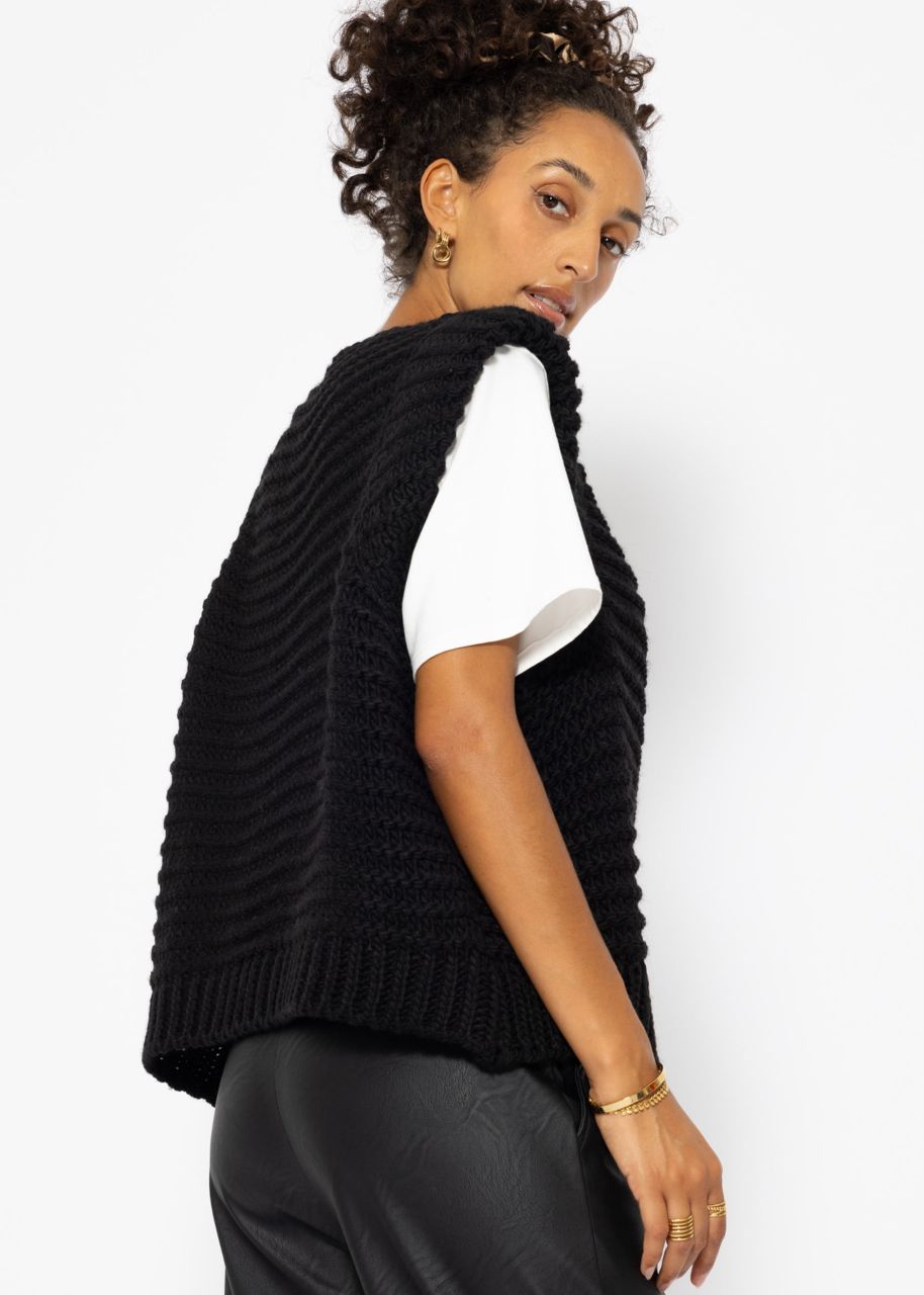 Sleeveless knitted vest with structured shoulders in black