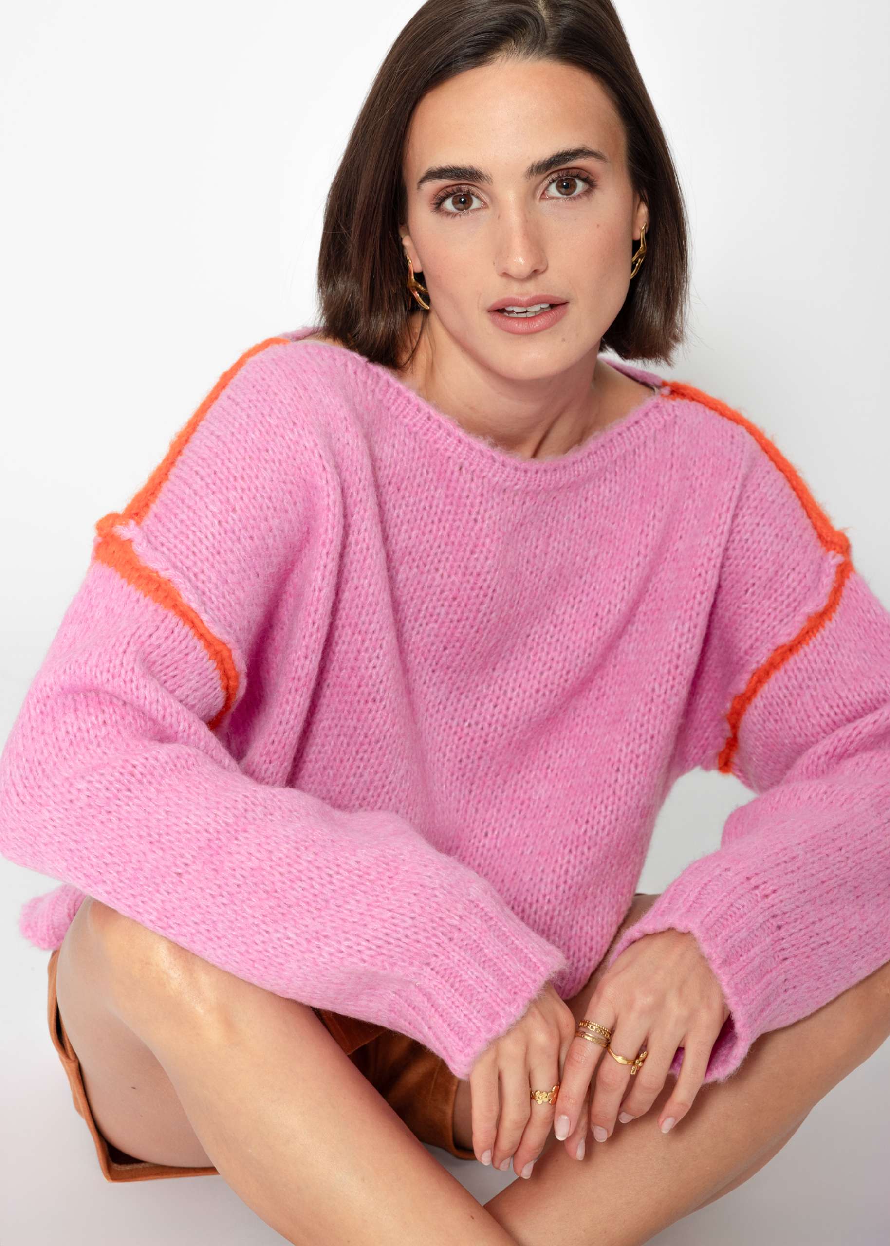 Jumper with contrast stitching - pink