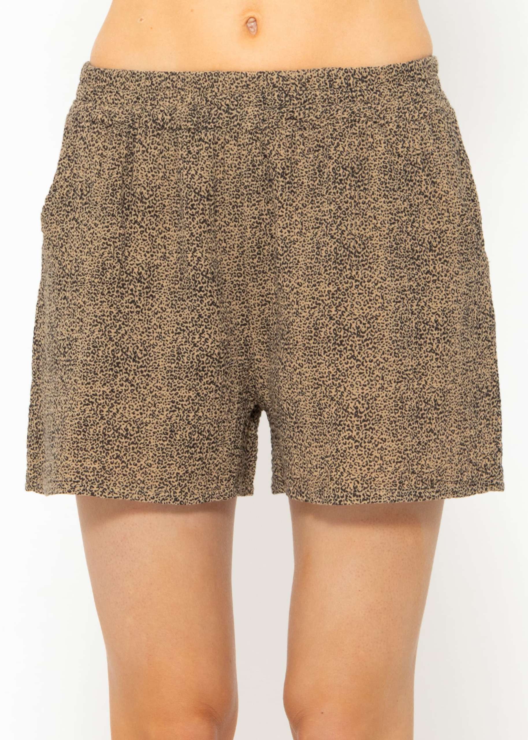 Muslin shorts with leo print, beige