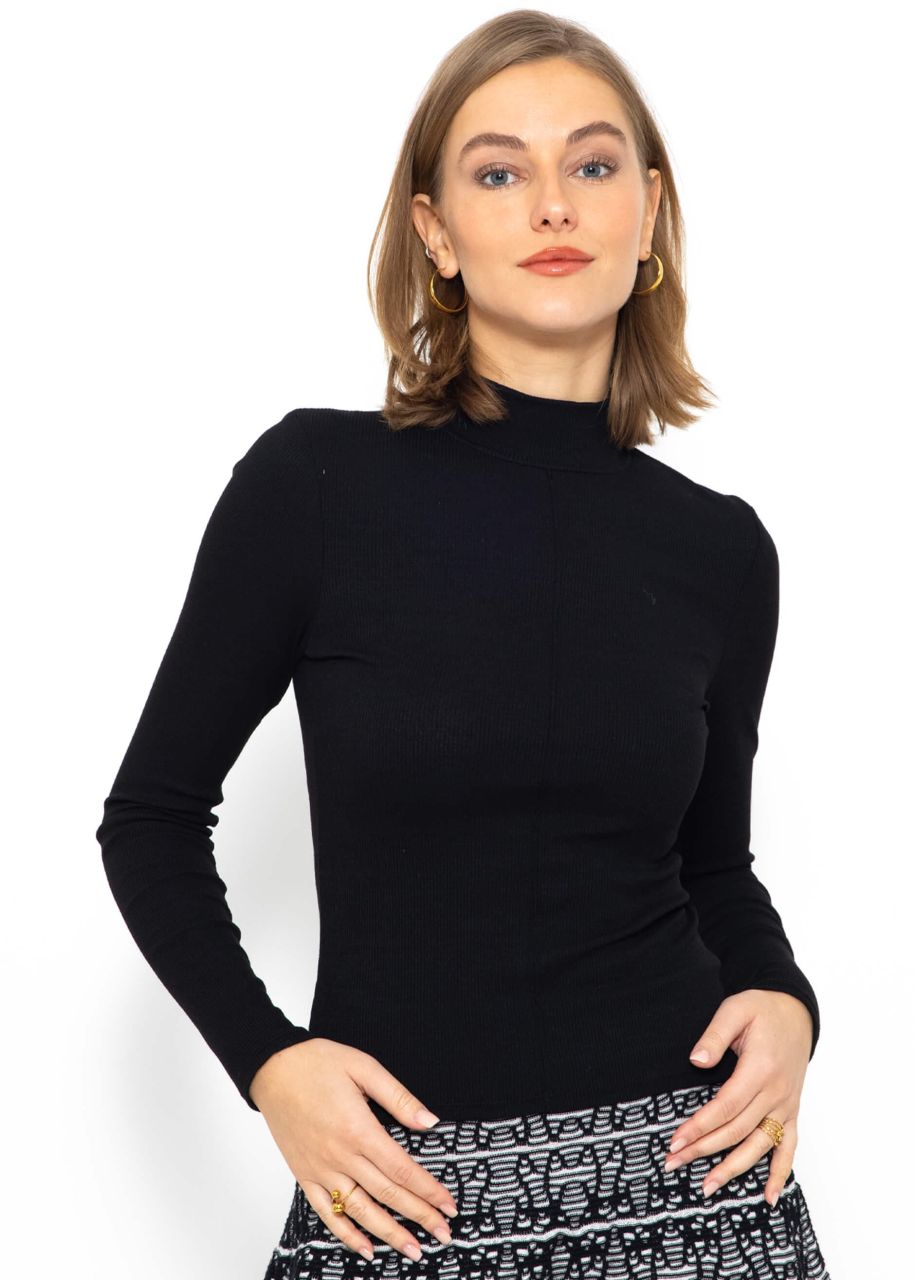 Long-sleeved shirt with turtleneck - black