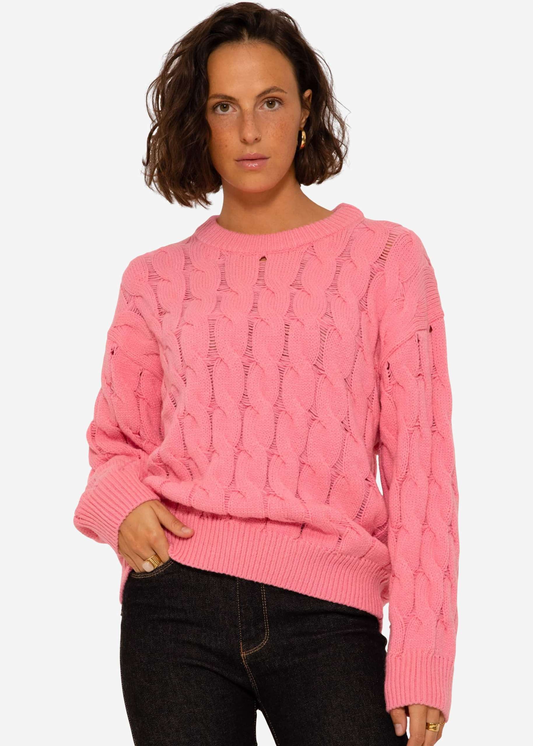 Knitted jumper with cable stitch - pink