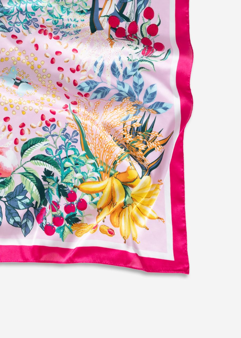 Scarf with flowers and fruit - pink