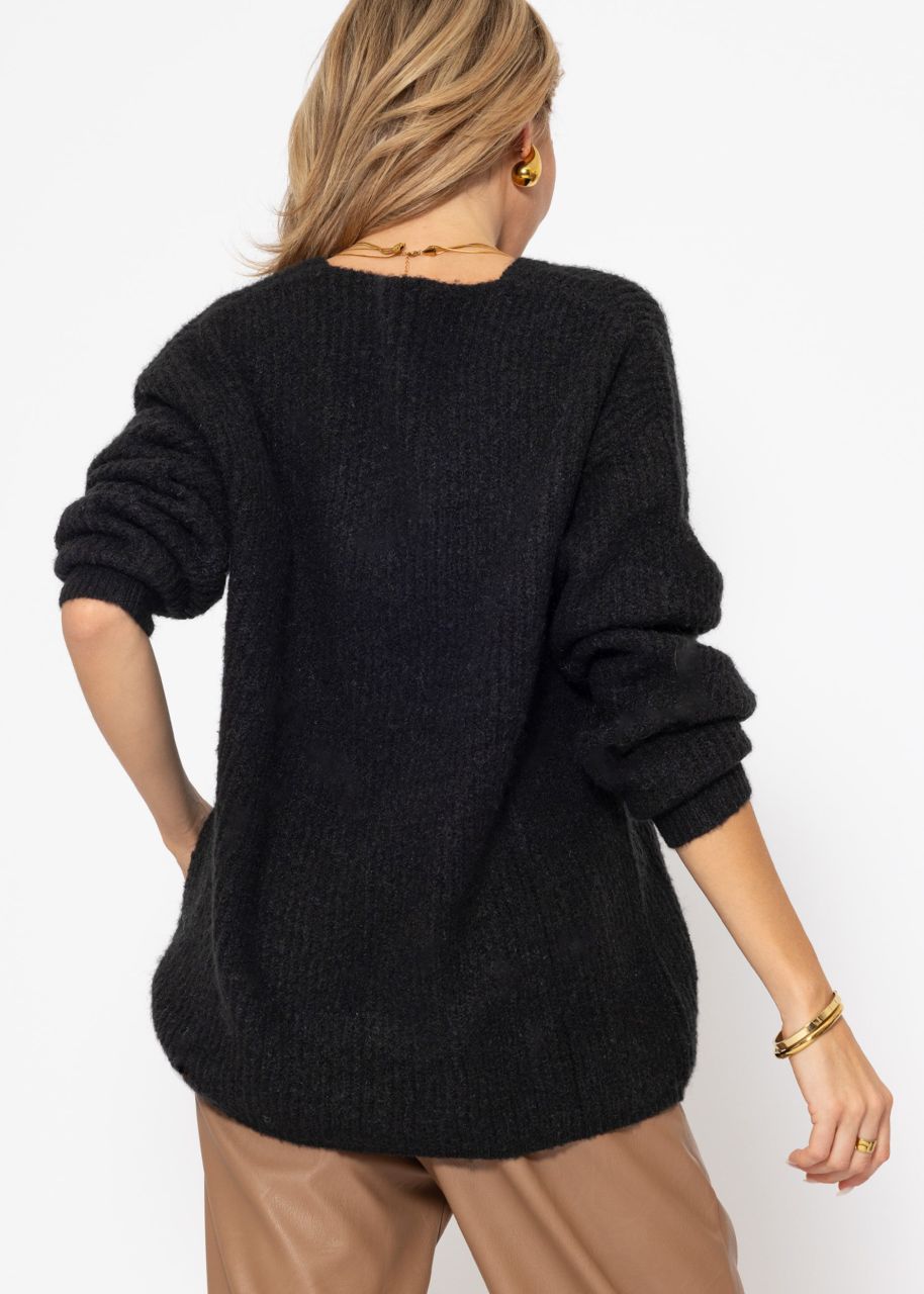 Ribbed jumper with V-neck - black