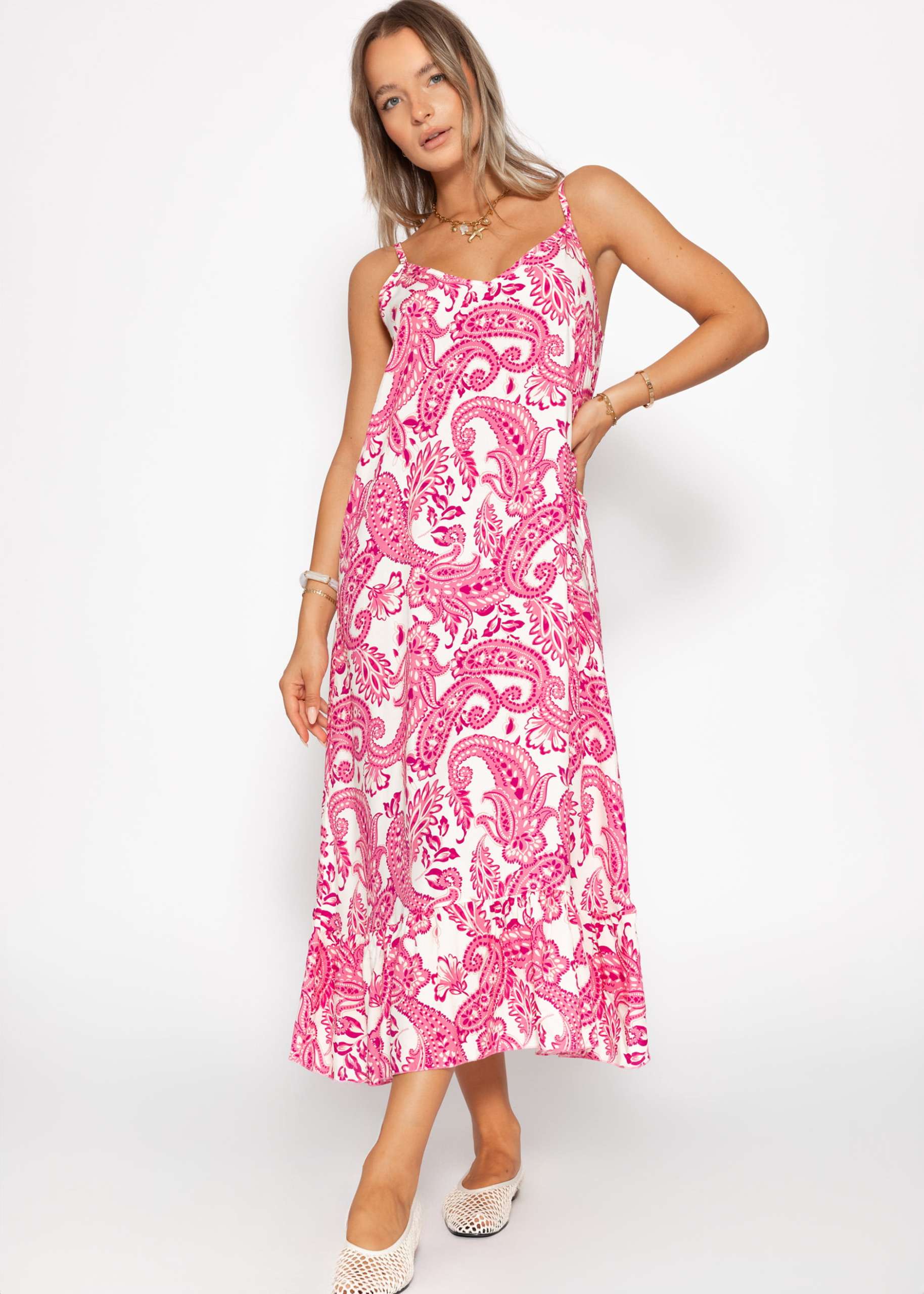 Maxi dress with paisley print - pink