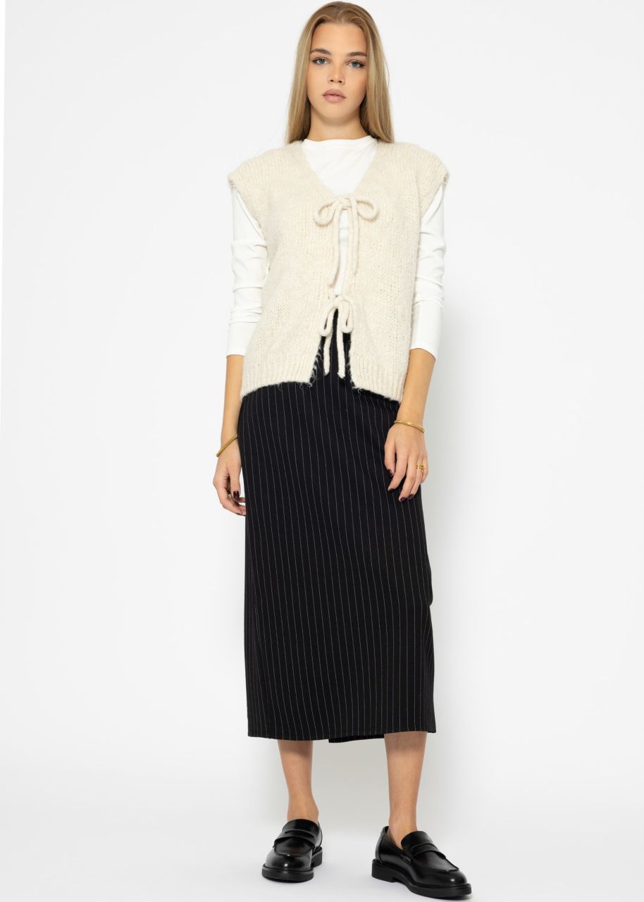 Long skirt with pinstripes - black