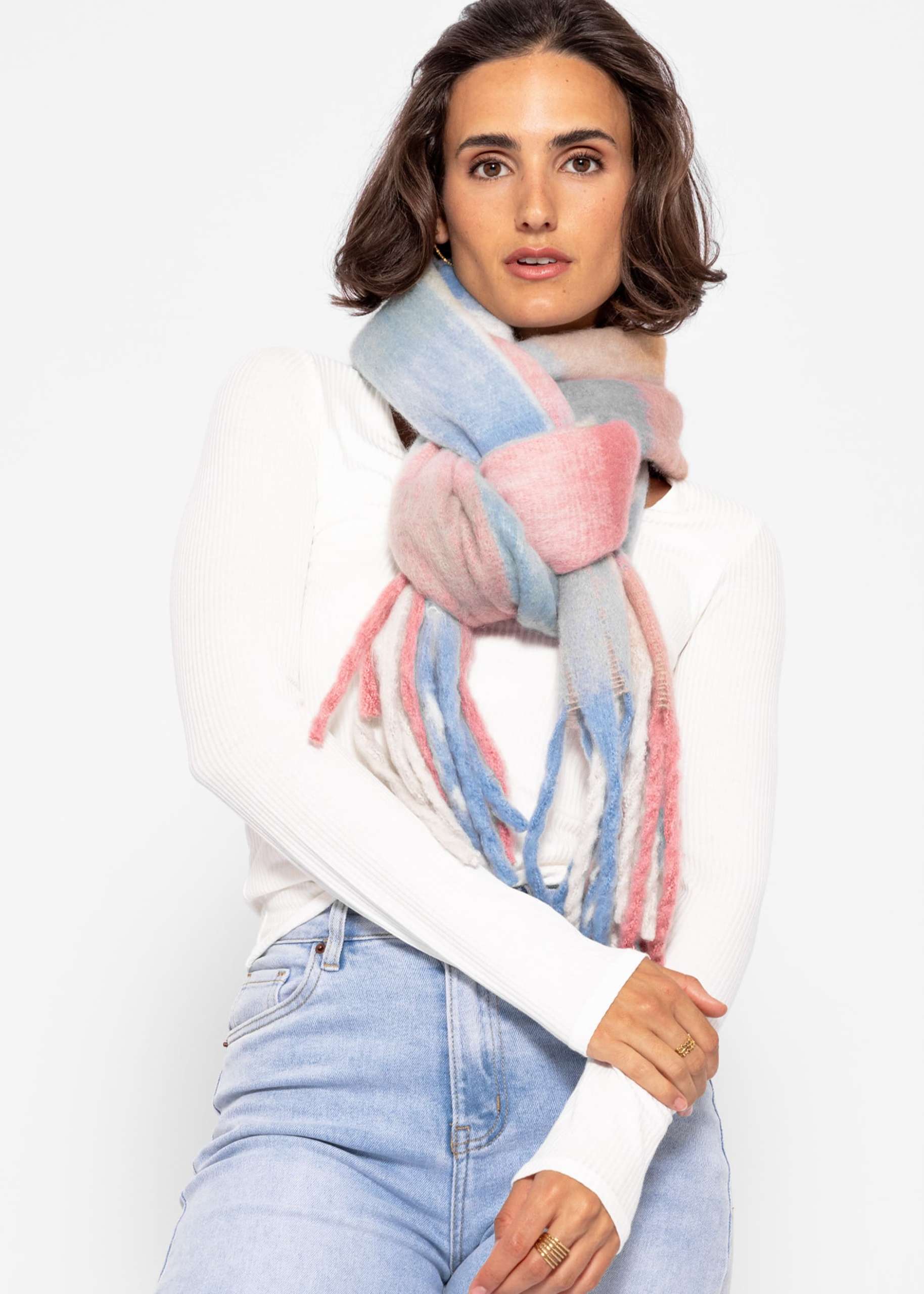 Checked fluffy scarf - pink-blue-green