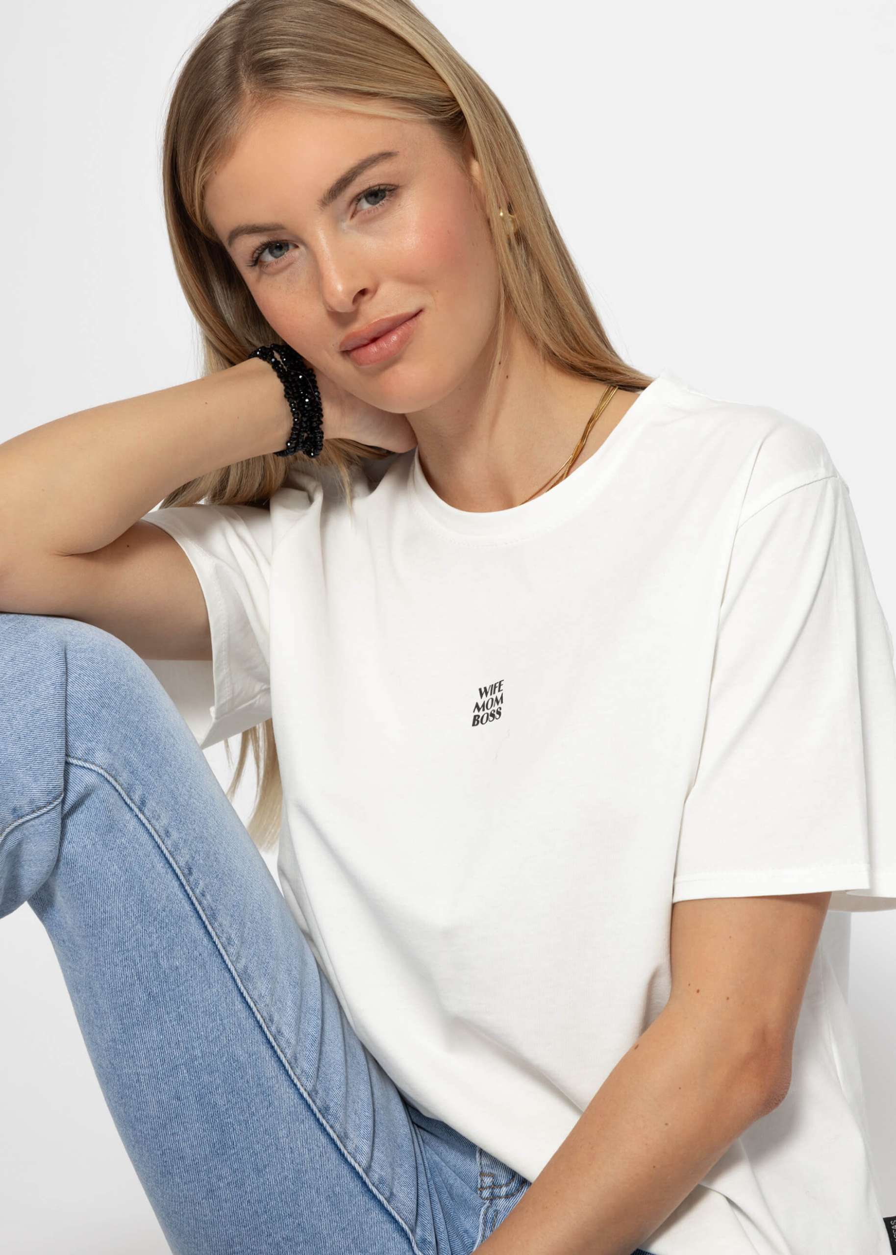 Oversized T-shirt with "MOM" print - offwhite